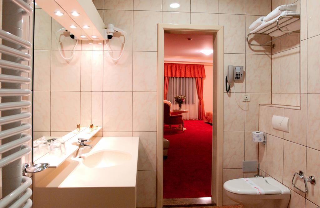 Hotel Bevanda Мостар Экстерьер фото
