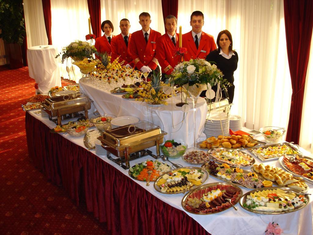 Hotel Bevanda Мостар Экстерьер фото